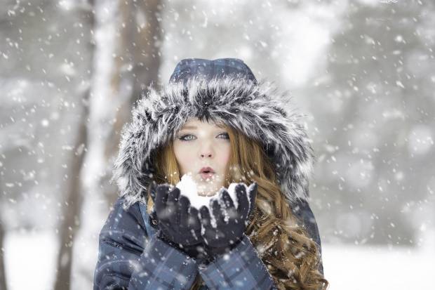 Жителей Петербурга предупредили о снеге и сильном ветре в пятницу