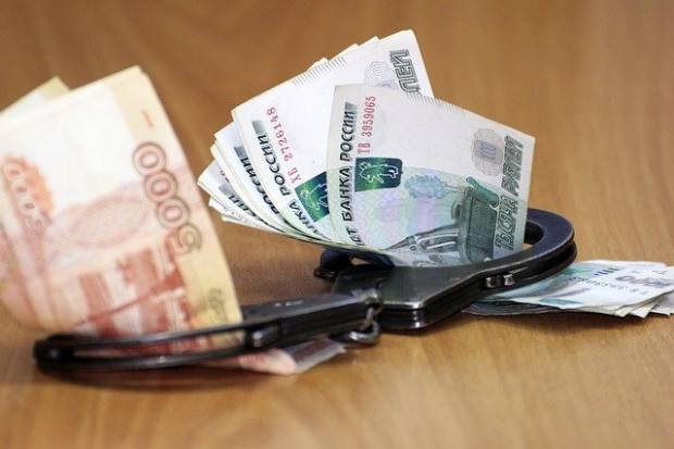 В Петербурге заведующий общежитием «Военмеха» попался на взятках в полмиллиона рублей