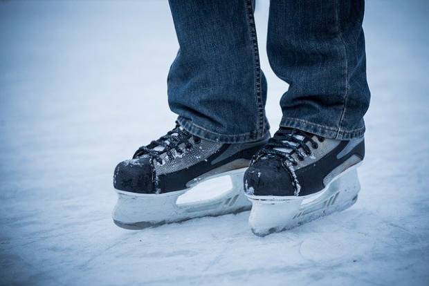 skating-boots-g44ef418c8_640