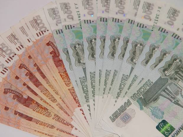 Всем пенсионерам могут выплатить по 10 тысяч рублей