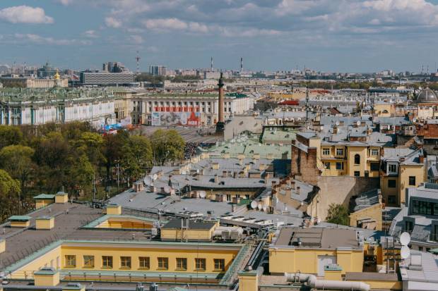 Кратковременные дожди и до +22 градусов ожидается в Петербурге в четверг