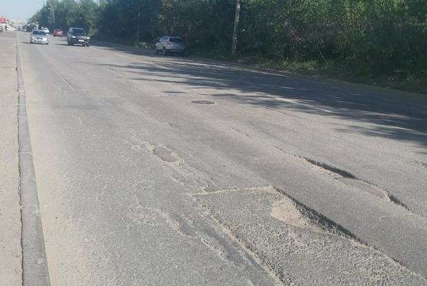 Власти Петербурга не справляются с ремонтом поврежденных дорог