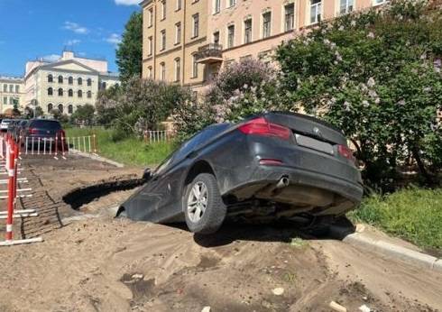 Испытания АО «Теплосети Санкт-Петербурга» отметились чередой аварий на трубопроводах города