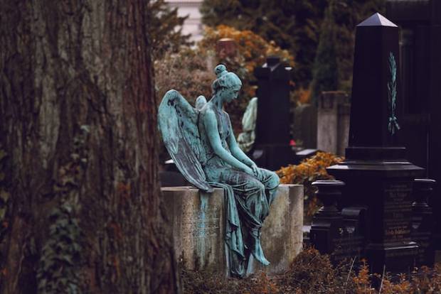Во Владикавказе затапливает Иноверческое кладбище