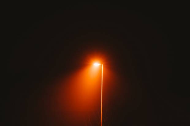 На Пулковском шоссе появились почти 500 фонарей нового поколения