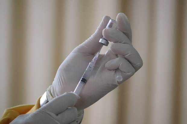 Роспотребнадзор напомнил жителям Ленобласти о важности вакцинации от гриппа