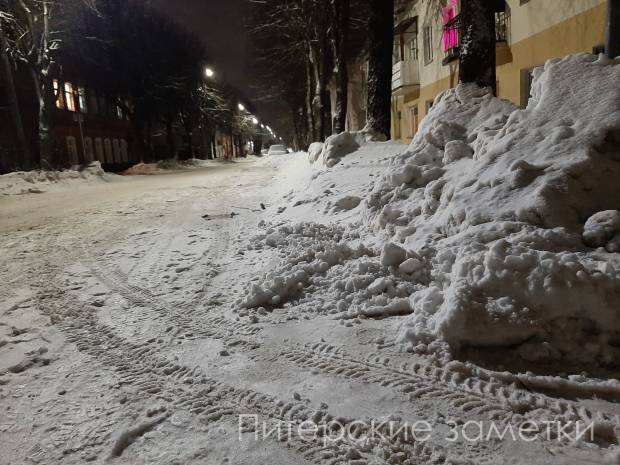 «Вывозили с дачи Беглова?» —  петербуржцы опровергают отчеты Комблага об убранном снеге