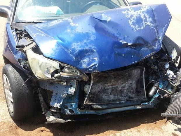 В Краснодарском крае водитель иномарки погиб после опрокидывания машины