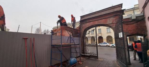 Петербургские активисты сообщили об уничтожении исторического объекта на Бакунина