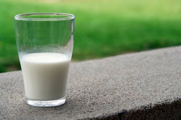 Жителям Липецкой области продавали молоко с истёкшим сроком годности
