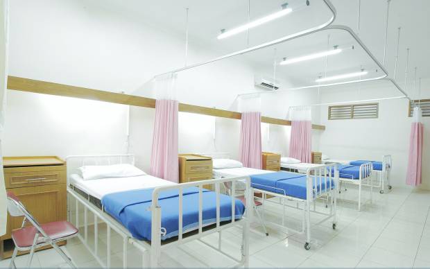 Руководство  больницы в Таштаголе приостановило работу роддома из-за нехватки кадров