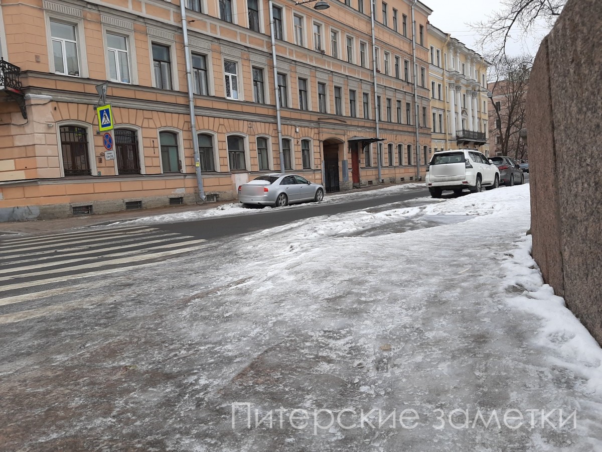Травмпунктам приготовиться? Потепление спровоцировало в Петербурге опасную гололедицу