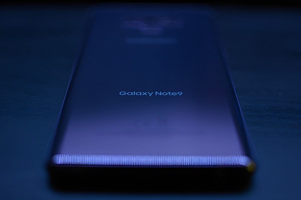 Galaxy Note 9:  новая прошивка для устаревшего флагмана