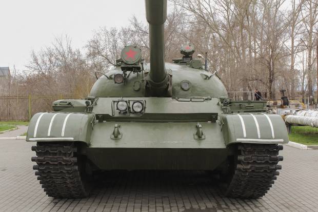Bloomberg Германия намерена разместить заказ на танки Leopard 2 на сумму около €29 млрд