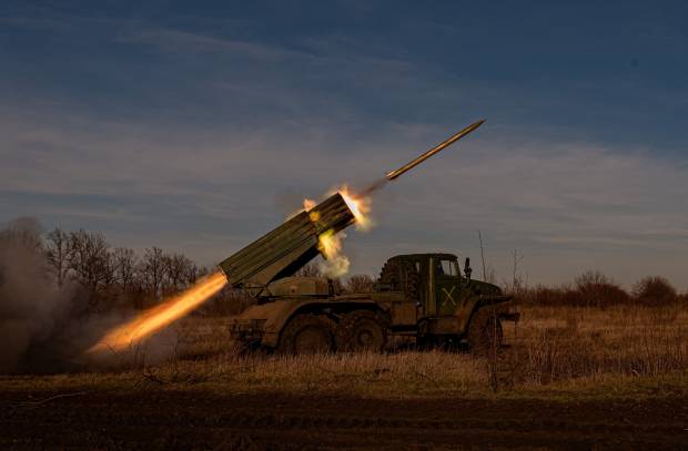 В зоне спецоперации артиллеристы ВС РФ уничтожили американского Паладина