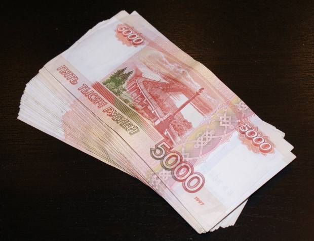 Минтруд подготовил документ об увеличении МРОТ до 19 242 рублей
