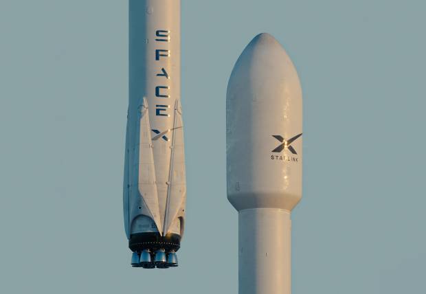 Компания SpaceX провела необычное испытание нового двигателя для Starship