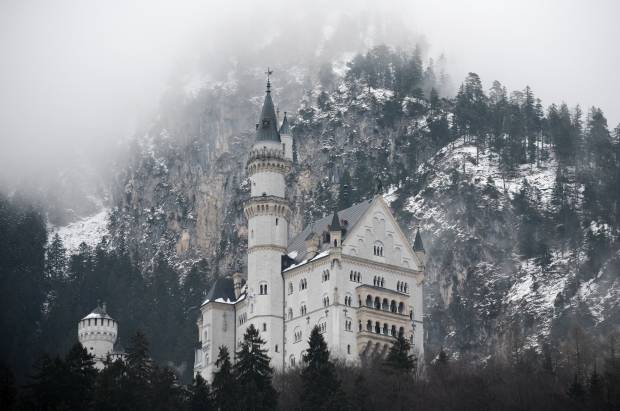 Netflix и швейцарский телеканал RTS снимут драму Зимний дворец