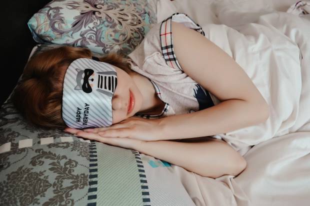 Специалисты рассказали к чему может привести дыхание ртом во время сна
