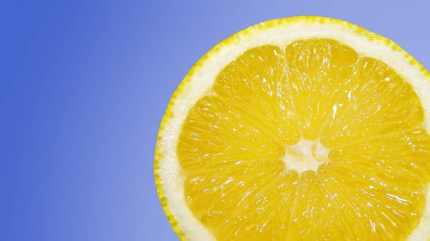 Лимон может помочь разморозить лобовое стекло сообщили эксперты