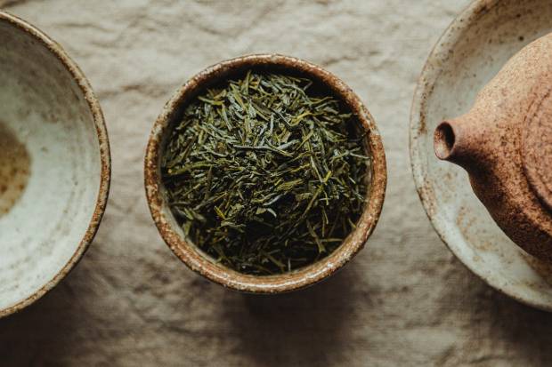 Зелёный чай согревает и помогает похудеть считают специалисты