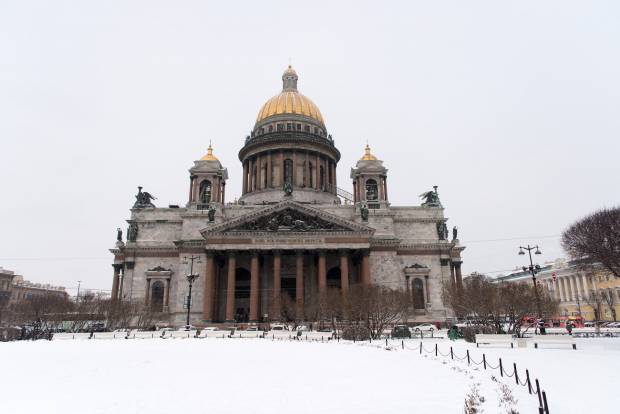 Более миллиона туристов побывали в Петербурге на зимних каникулах