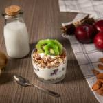 Употребление йогурта помогает в профилактике диабета и ожирения, заявили исследователи UCA