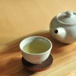 Употребление зеленого чая улучшает когнитивные функции, рассказали исследователи Университета Китакюсю